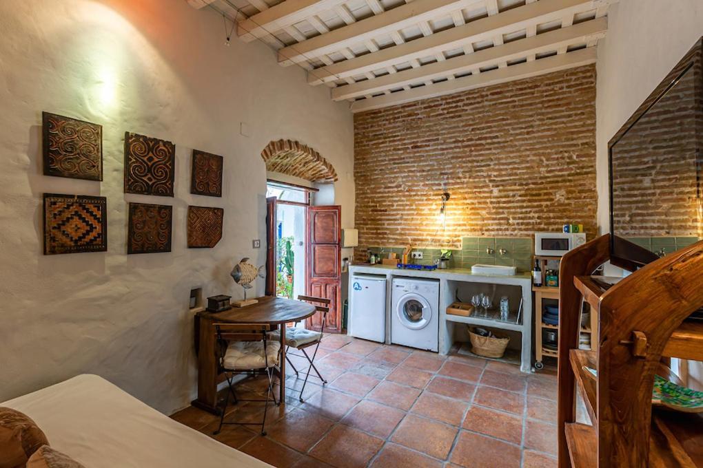 Azogue Suites Con Patio Privado Tarifa Esterno foto